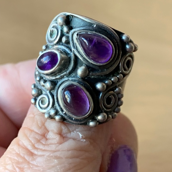 VINTAGE PURPLE AMETHYST CABOCHONS MULTI STONE WIDE BAND RING 925 STERLING SILVER